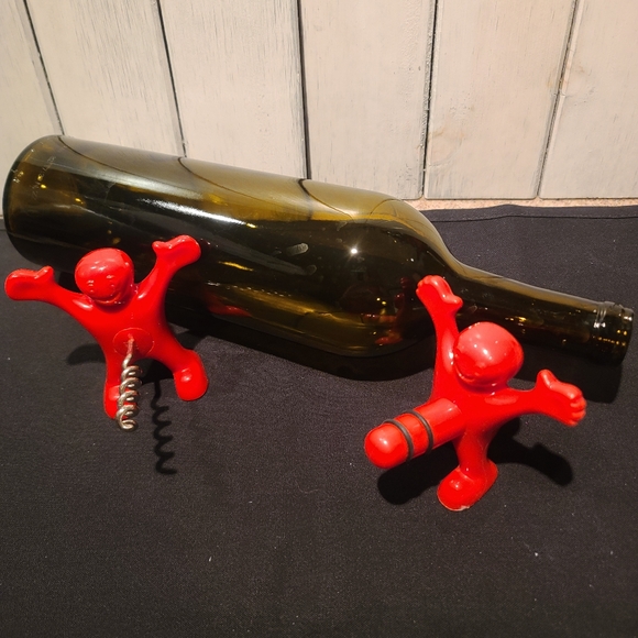 Comical Wine accessories (set of 2) by Booze Buddy - Picture 4 of 4